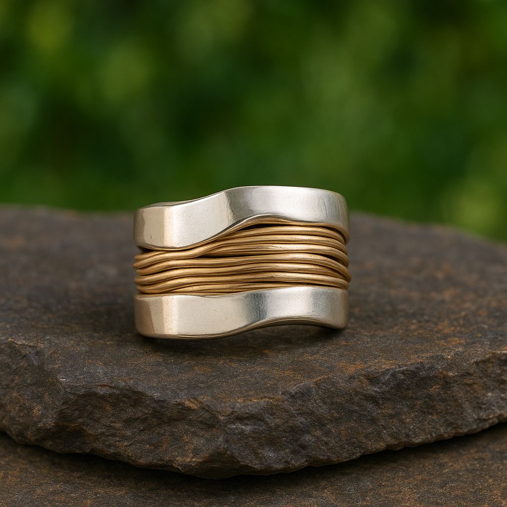 Wave Edge Ring with Layered Golden Wire Center Design