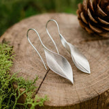 Elegant Leaf Drop Earrings with Nature-Inspired Minimalist Design