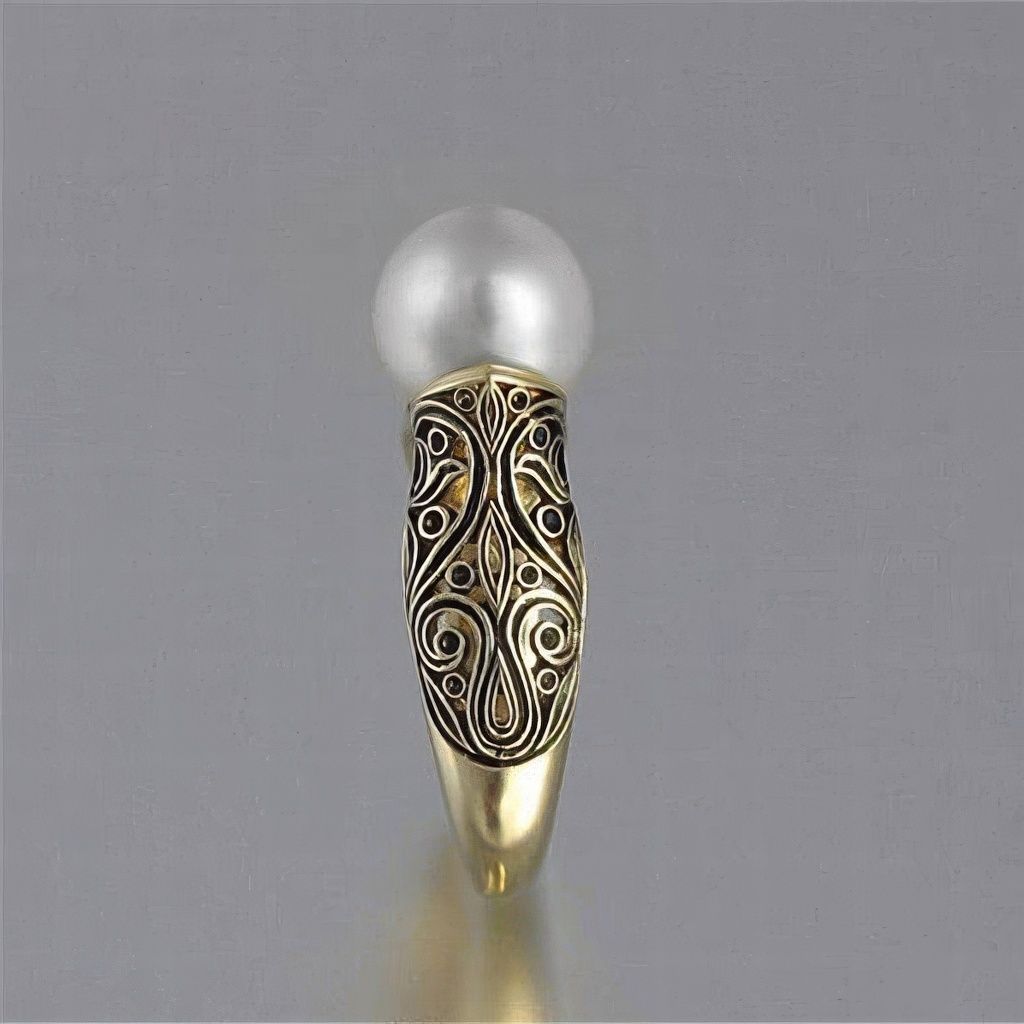 Vintage Gold Pearl Ring with Nature-Inspired Filigree Design
