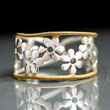 Openwork Daisy Flower Band Ring with Gold Edge Finish
