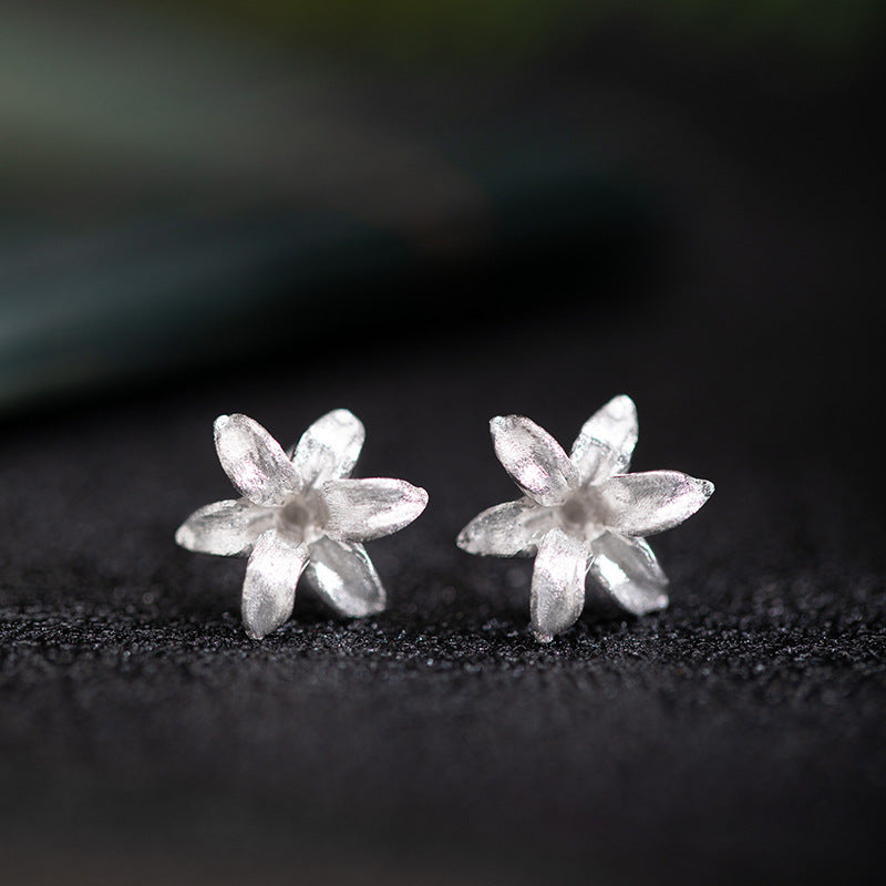 Lily Flower Stud Earring – Sterling Silver Botanical Jewelry