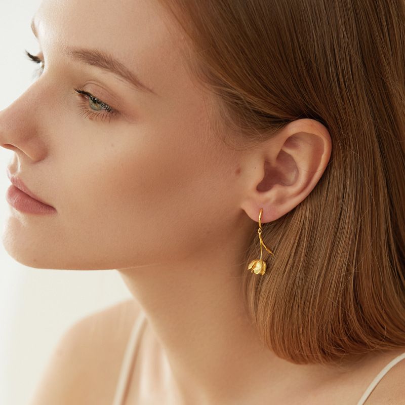 Tulip Drop Earrings in Gold or Silver Tone