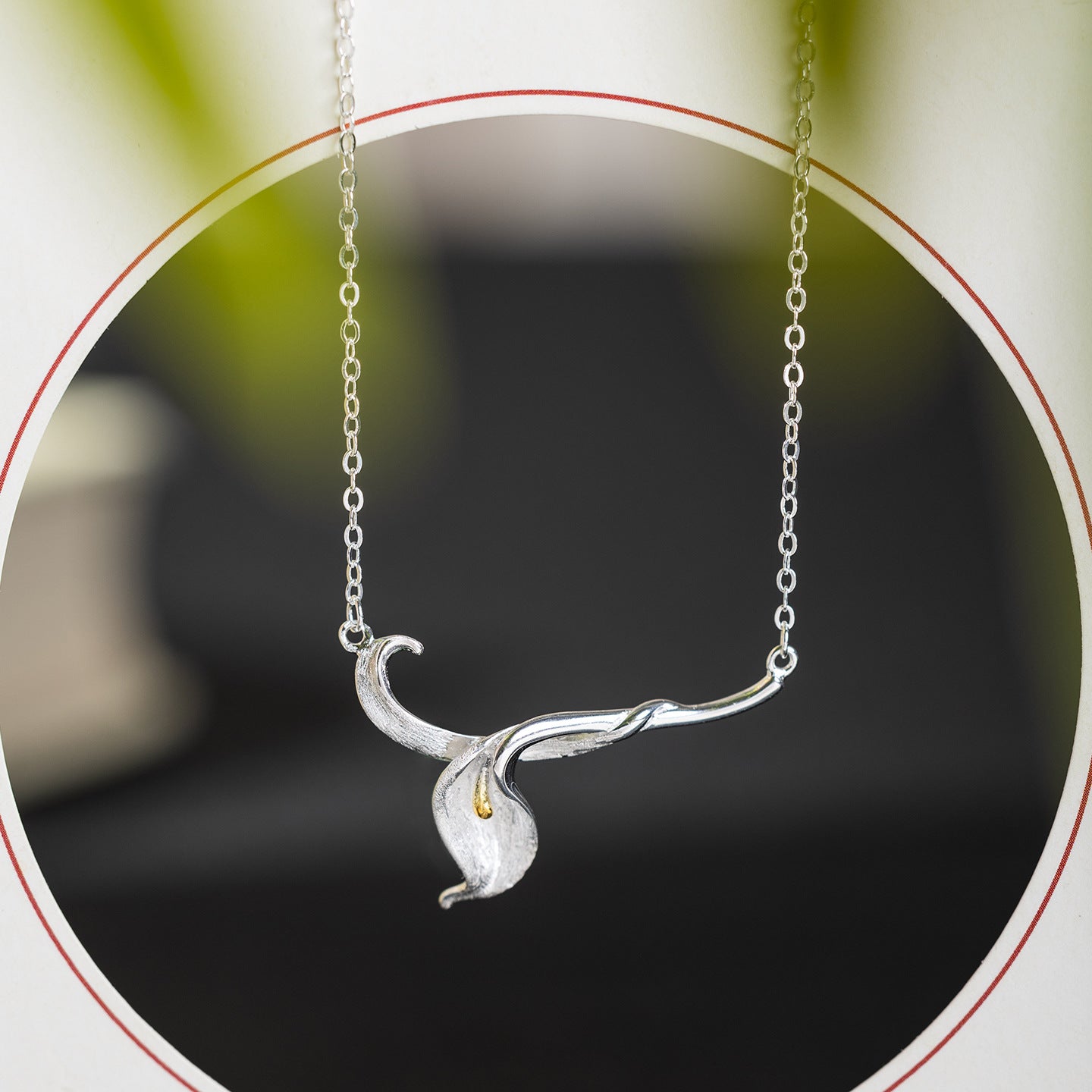 Calla Lily Necklace – Silver Flower Pendant with Gold Detail