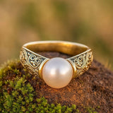 Vintage Gold Pearl Ring with Nature-Inspired Filigree Design