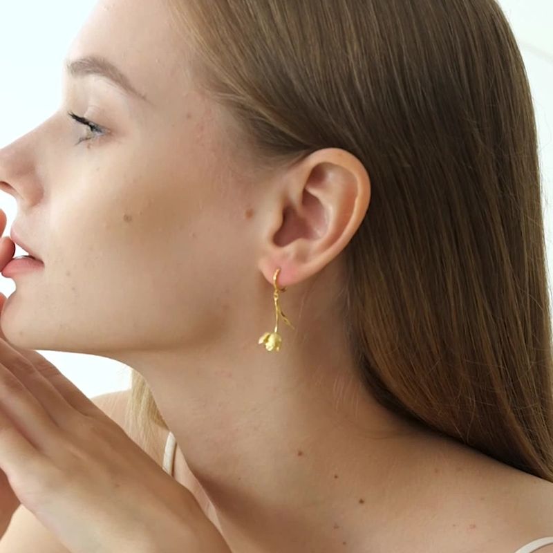 Tulip Drop Earrings in Gold or Silver Tone
