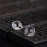 Minimalist Cloud Pattern Stud Earrings in Geometric Frame