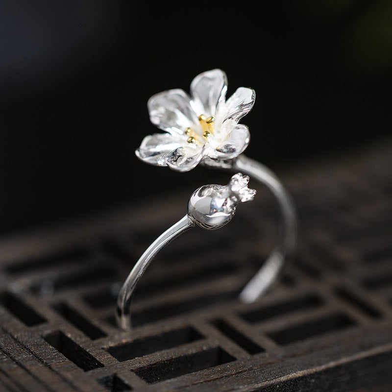 Blossom & Fruit Ring – Symbol of Renewal