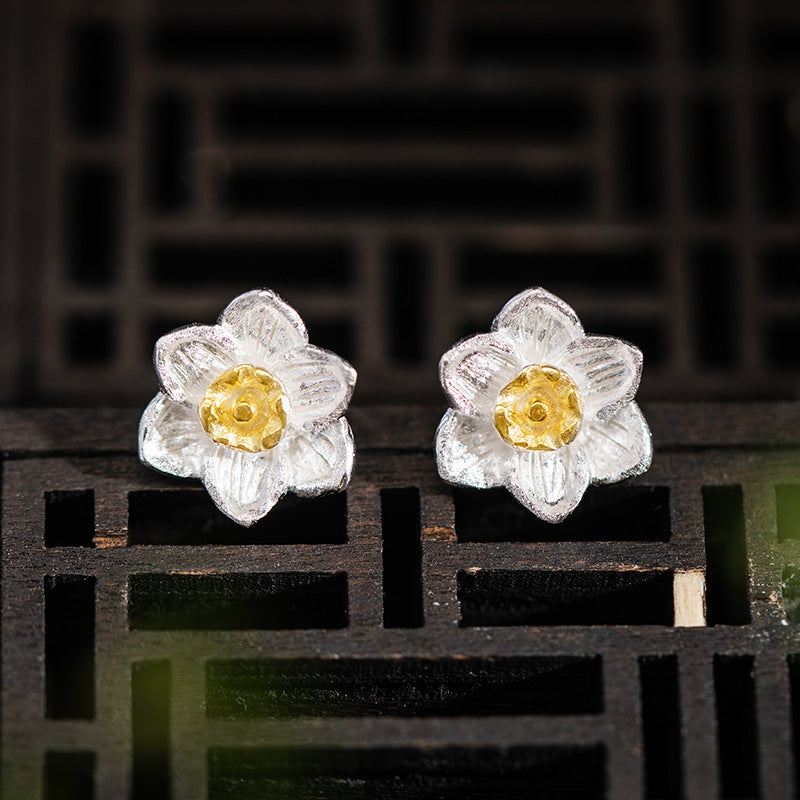 Crystal Daffodil Flower Stud Earrings for Renewal Energy