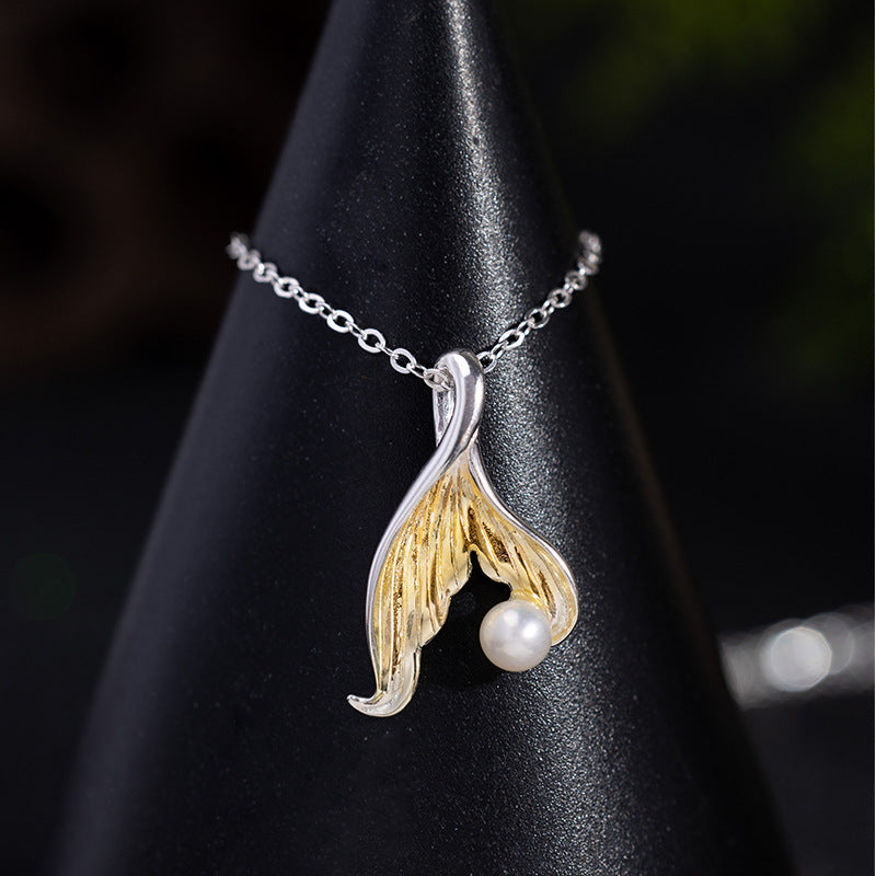 Mermaid Tail Pearl Necklace – Ocean-Inspired Elegance