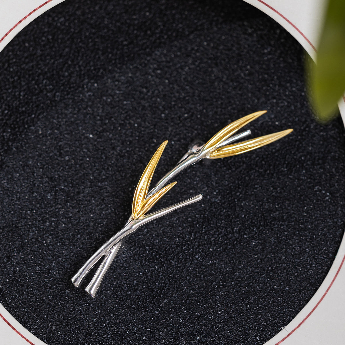 Golden Willow Sprout Ear Cuff – Mystic Nature Whisper