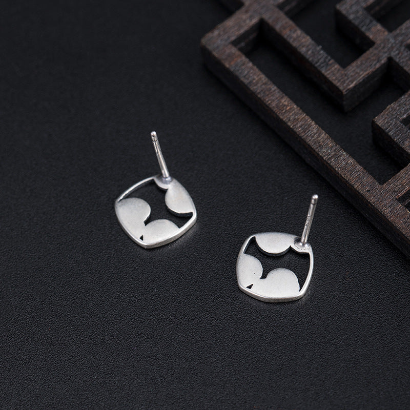 Minimalist Cloud Pattern Stud Earrings in Geometric Frame