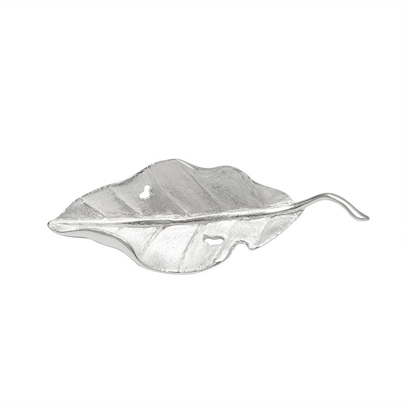 Falling Leaf Brooch – Whisper of the Forest Spirit