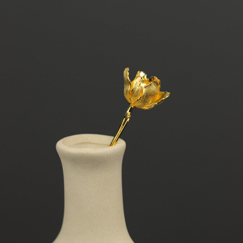 Tulip Bloom Brooch – Elegant Botanical Magic