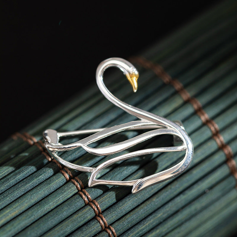 Elegant Swan Hair Clip – Minimalist Nature-Inspired Accessory
