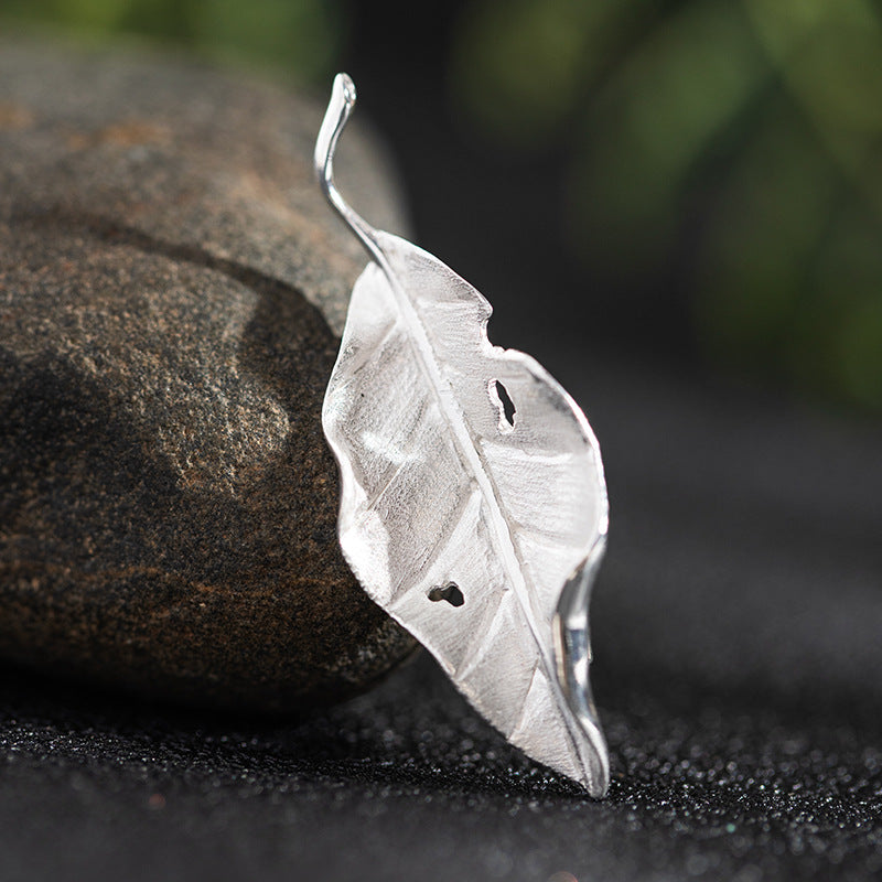 Falling Leaf Brooch – Whisper of the Forest Spirit