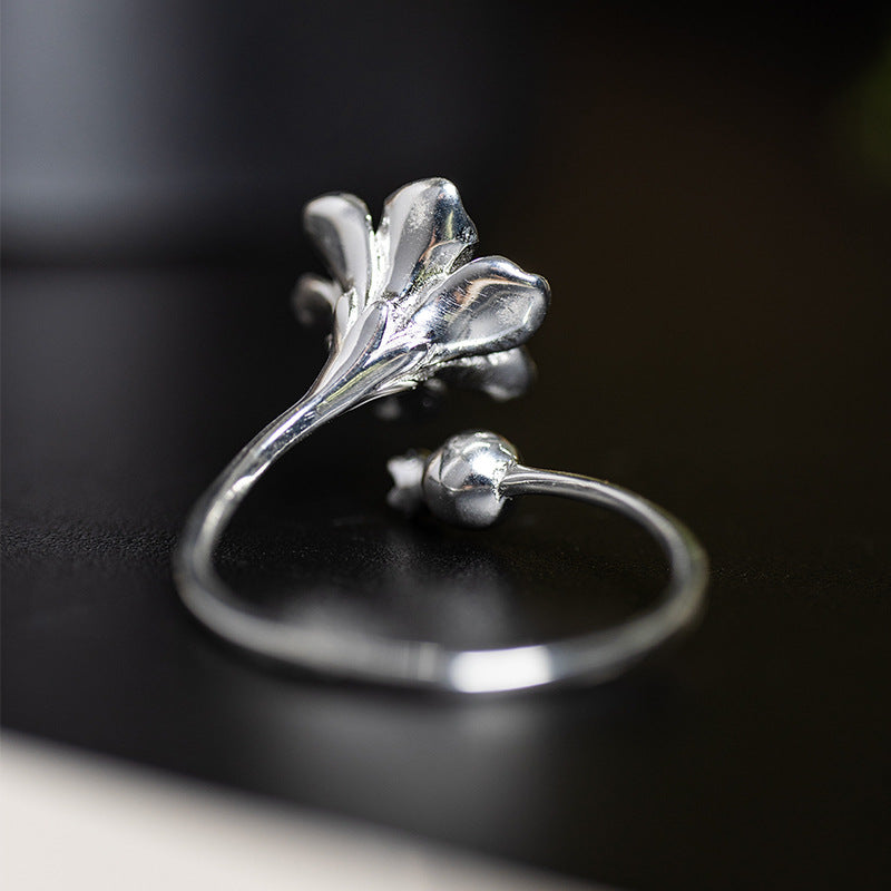 Blossom & Fruit Ring – Symbol of Renewal