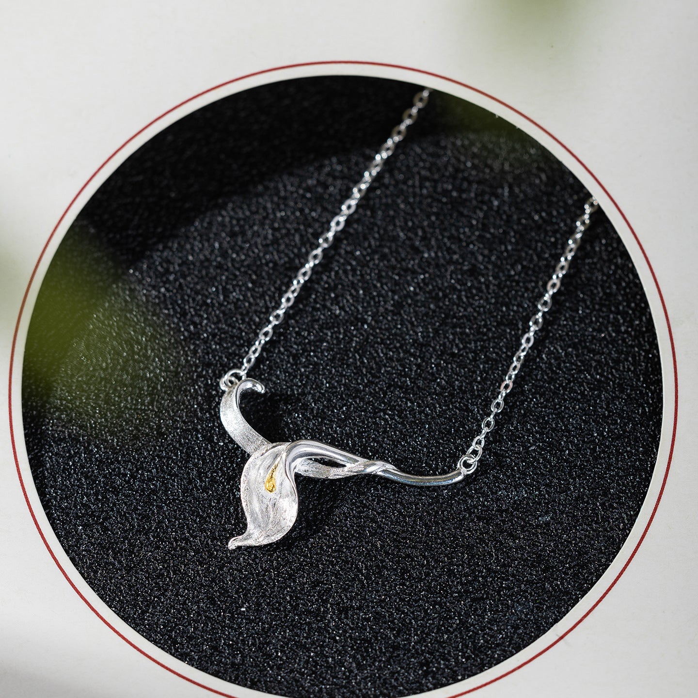 Calla Lily Necklace – Silver Flower Pendant with Gold Detail