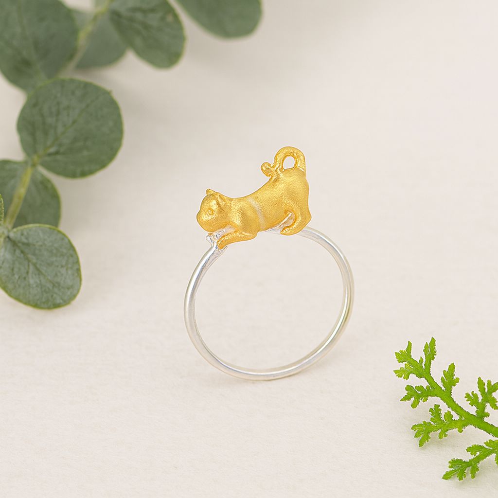 Golden Cat Spirit Ring for Playful Charm and Energy
