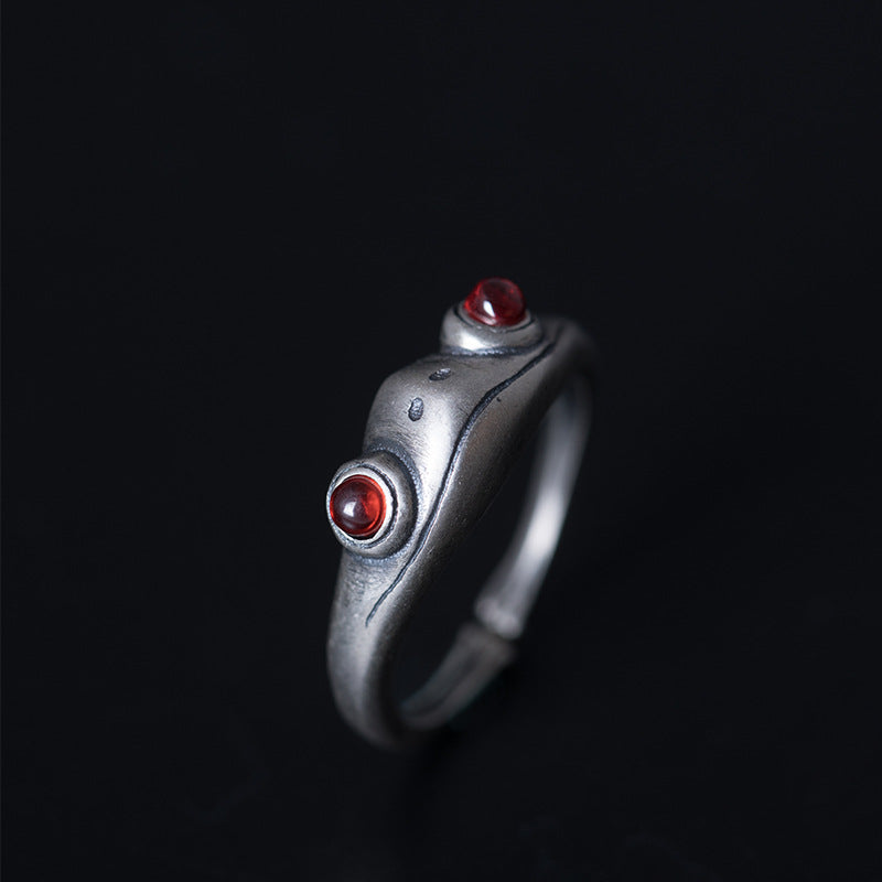 Mystic Creature Eye Ring for Protection and Dark Insight