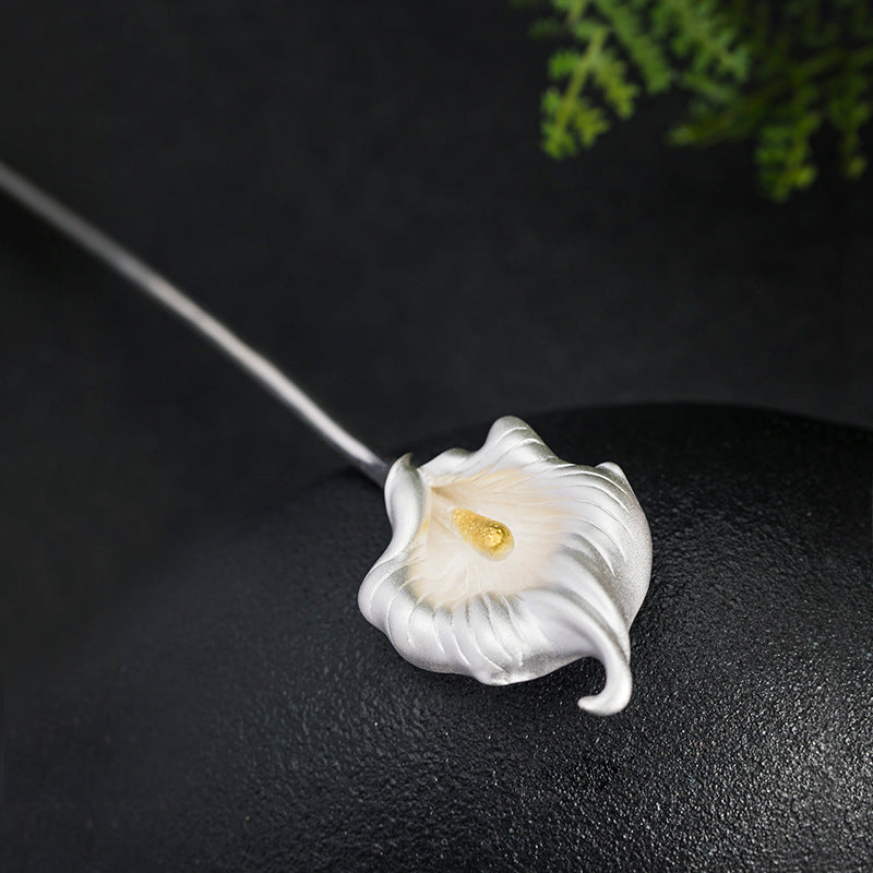 Lily Moonlight Hairpin with Golden Stamen Accent