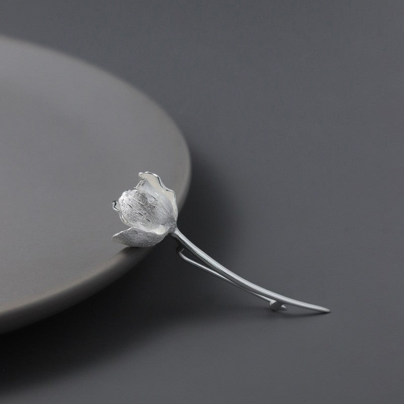 Tulip Bloom Brooch – Elegant Botanical Magic