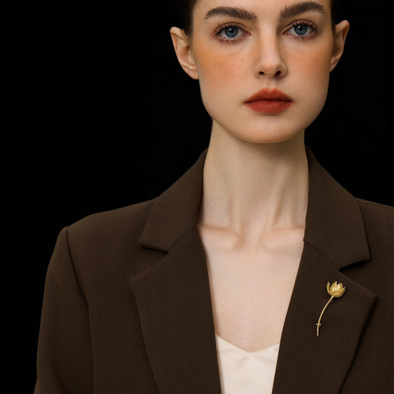 Tulip Bloom Brooch – Elegant Botanical Magic