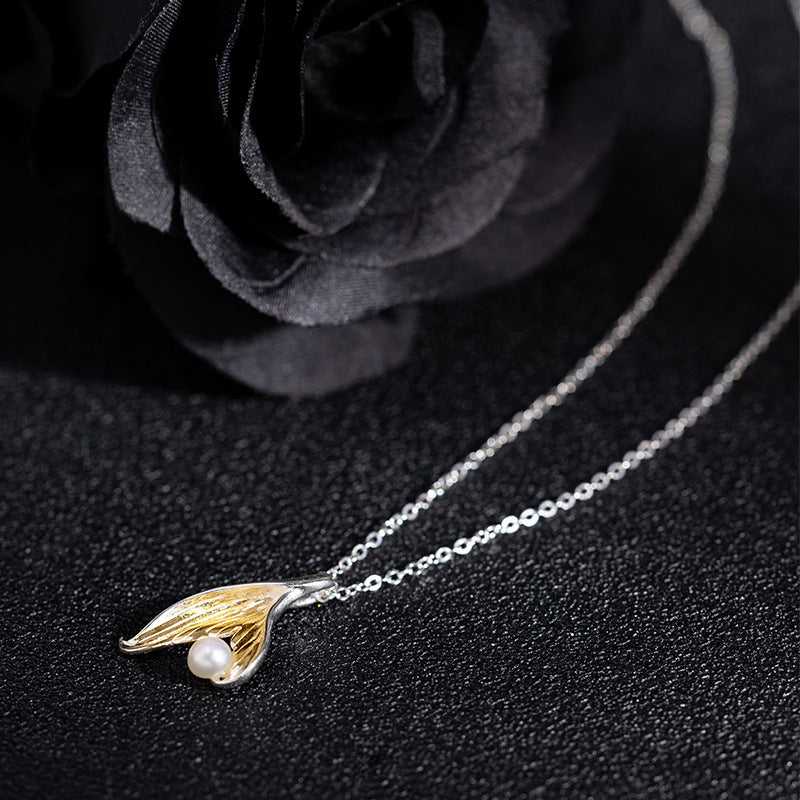 Mermaid Tail Pearl Necklace – Ocean-Inspired Elegance