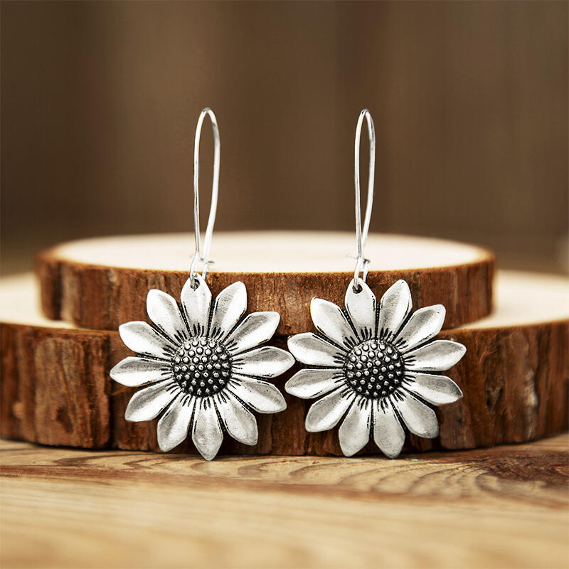 Vintage Sunflower Earrings with Golden Floral Bohemian Design