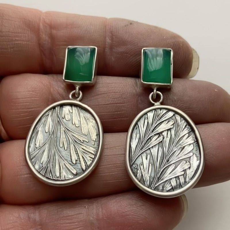 Botanical Round Earrings with Green Gemstone and Nature Design